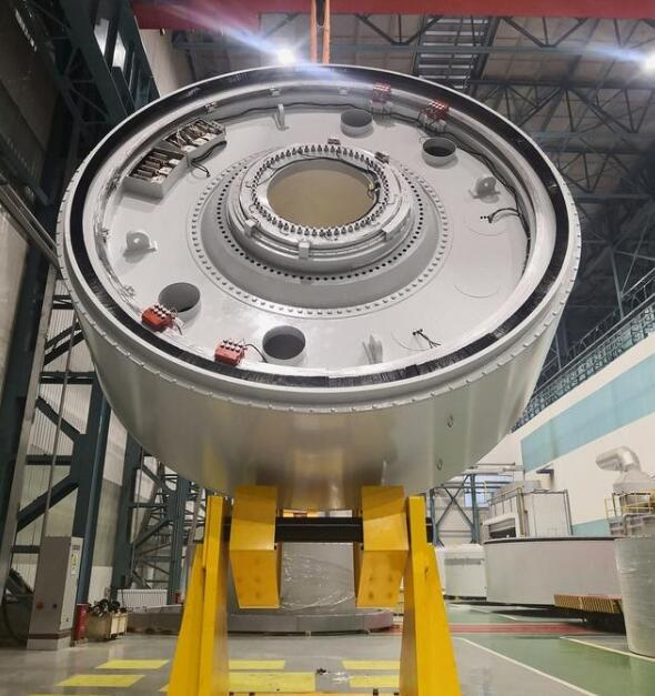 國內陸上最大的永磁直驅風力發電機研制成功 國內陸上最大的永磁直驅風力發電機研制成功